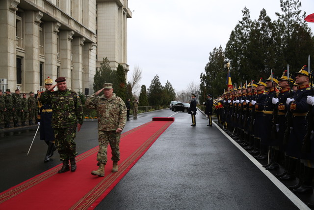 Seful Garzii Nationale din SUA, generalul Frank J. GRASS, in vizita in Romania