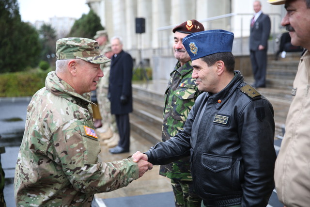 Seful Garzii Nationale din SUA, generalul Frank J. GRASS, in vizita in Romania