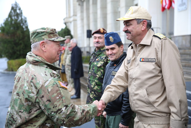 Seful Garzii Nationale din SUA, generalul Frank J. GRASS, in vizita in Romania