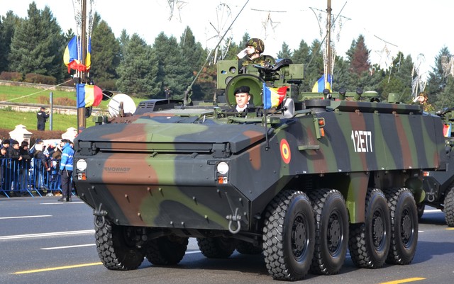 Parada militara organizata cu ocazia Zilei Naționale a Romaniei - 1 Decembrie 2015
foto: Radu Vasile
