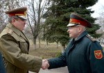 Ministrul apararii naționale, Mihai Fifor si seful Statului Major al Apararii, general Nicolae Ciuca,  in vizita oficiala in Republica Moldova
