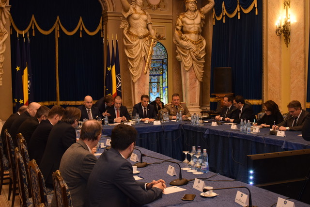 Conducerea M.Ap.N. impreuna cu membri ai Comisiilor pentru aparare, ordine publica și siguranța naționala din Senat și Camera Deputaților