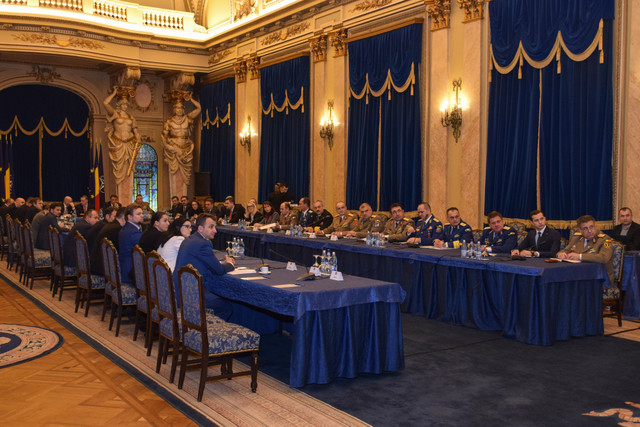 Conducerea M.Ap.N. impreuna cu membri ai Comisiilor pentru aparare, ordine publica și siguranța naționala din Senat și Camera Deputaților