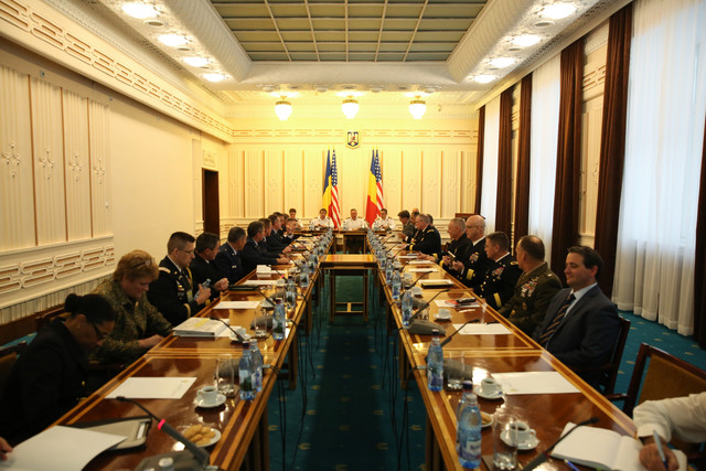 Vizita cursantilor participanti la programul Capstone, Statul Major al Apararii. Foto: Laurentiu Turoi