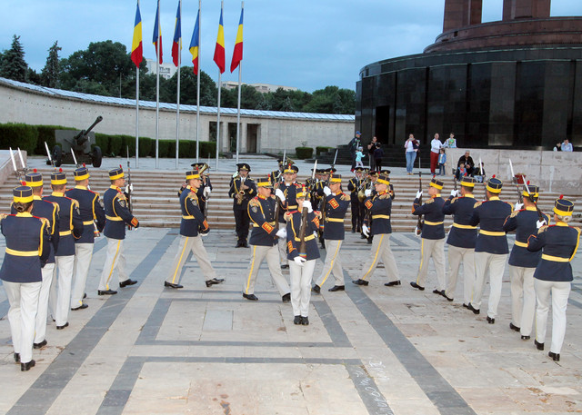 Noaptea Muzeelor la Memorialul Eroilor Neamului, din Parcul Carol I