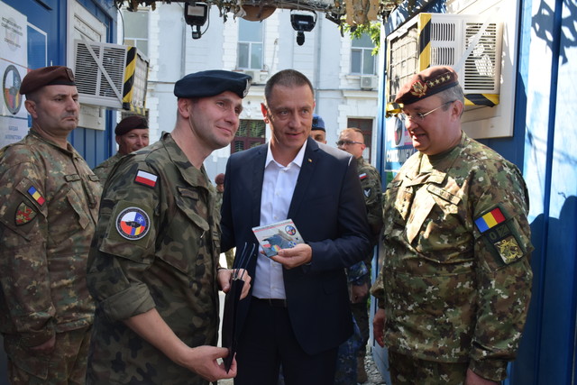 Vizita de lucru in garnizoana Craiova. foto: Petrica Mihalache