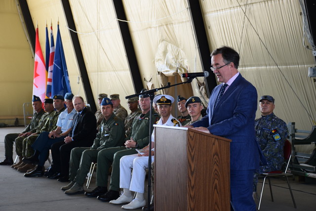 Ceremonie prilejuita de predarea-primirea misiunii de Poliție Aeriana intarita la Mihail Kogalniceanu. Foto: Bogdan Pantilimon