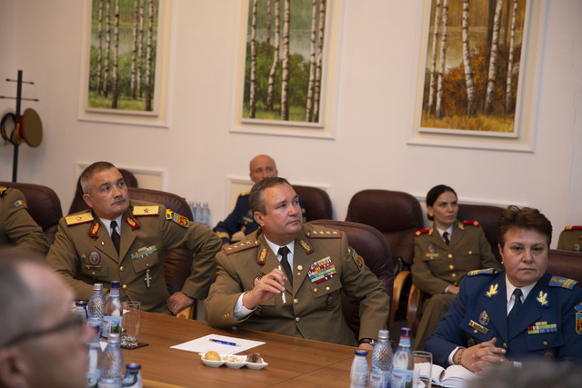 Discutii bilaterale (foto: Turoi Laurentiu)