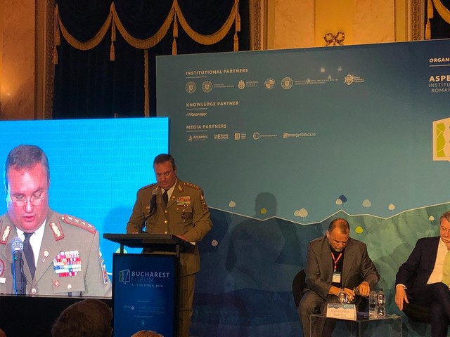 Activitatea aflata la a saptea editie, este organizata de Institutul Aspen Romania si s-a desfasurat anul acesta la Cercul Militar National. Foto: Nistor Daniel