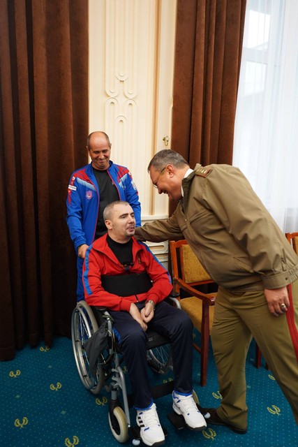 Mult succes, dragi colegi! Foto: Laurențiu Turoi