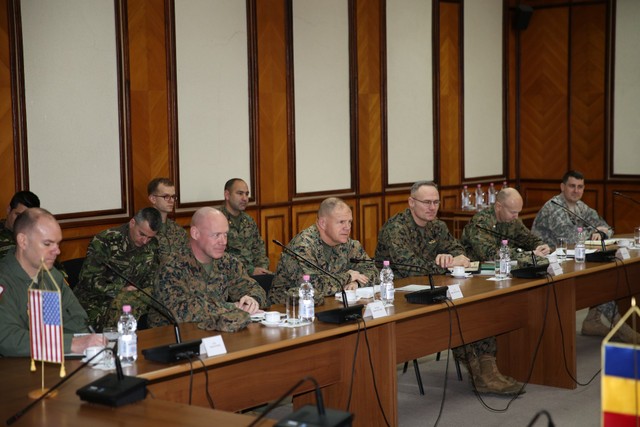 Aspect de la discutiile celor doua delegatii (foto: Valentin Ciobirca)