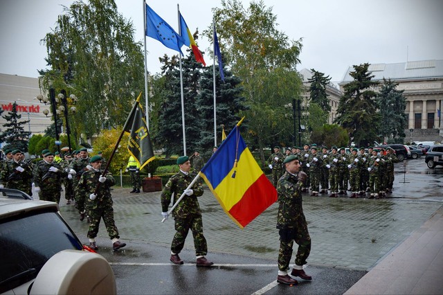 Aspecte din cadrul marsului vanatorilor de munte