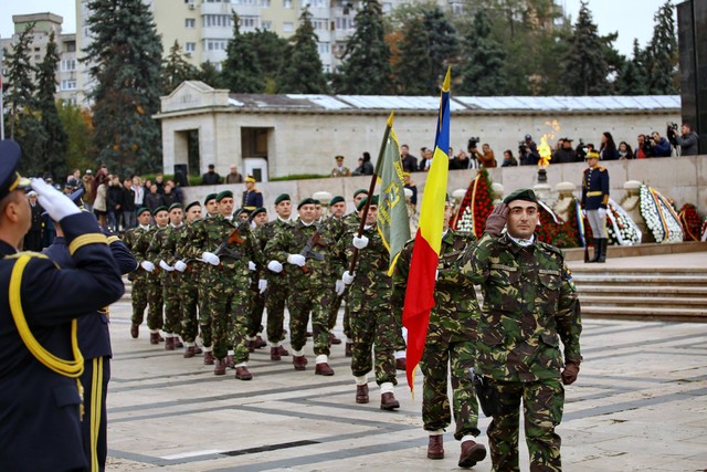 Aspecte din cadrul marsului vanatorilor de munte