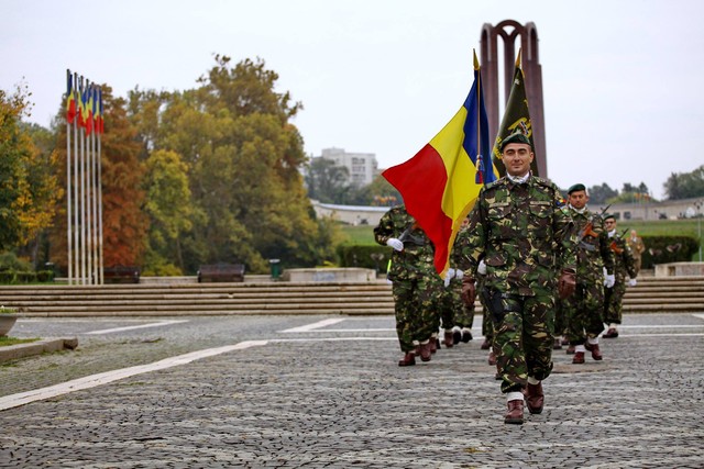 Aspecte din cadrul marsului vanatorilor de munte