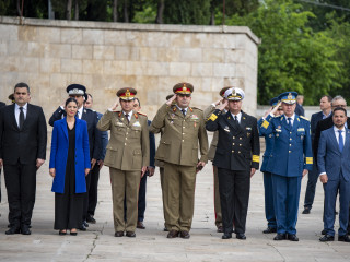 Prezentarea onorului Eroilor Neamului Foto:Laurențiu Turoi