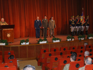 Ceremonie de trecere in rezerva a unor cadre militare din Statul Major al Apărării <br/> Foto: Petrică Mihalache