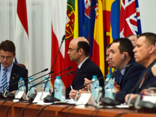 Sesiune de lucru a Grupurilor de lucru ale EUMC Foto:Sergiu Iosub