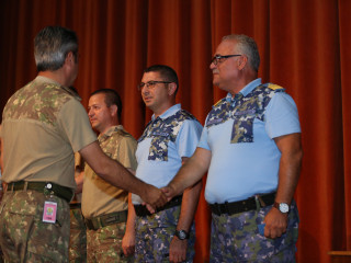 Ceremonia de înaintare în grad a unor cadre militare din Statul Major al Apărării, Comandamentul Forțelor Întrunite și Centrul Național Militar de Comandă (Nucleu) <br/> Foto: 
