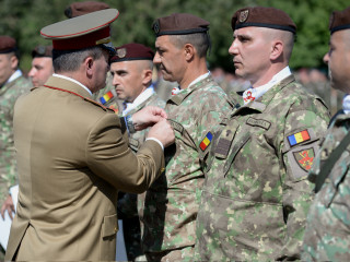 Participarea locțiitorului șefului Statului Major al Apărării la ceremonia militară prilejuită de aniversarea a 25 de ani de la înființarea Batalionului 26 Infanterie “Neagoe Basarab” Foto: