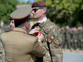Participarea locțiitorului șefului Statului Major al Apărării la ceremonia militară prilejuită de aniversarea a 25 de ani de la înființarea Batalionului 26 Infanterie “Neagoe Basarab” Foto: