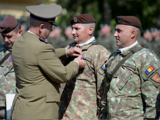 Participarea locțiitorului șefului Statului Major al Apărării la ceremonia militară prilejuită de aniversarea a 25 de ani de la înființarea Batalionului 26 Infanterie “Neagoe Basarab” Foto: