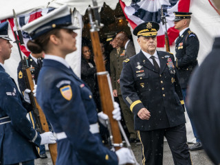 Participarea șefului Statului Major al Apărării la ceremonia de predare-primire a funcției de Președinte al Comitetului Întrunit al șefilor Statelor Majore al SUA Foto:SIRP