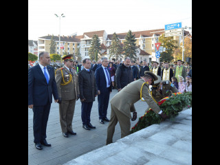 Ziua Armatei României sărbătorită în Garnizoana Bistrița.  Foto:Andreea Mureșan