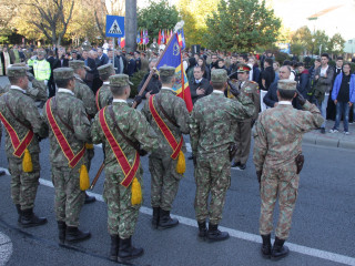 Ziua Armatei României sărbătorită în Garnizoana Bistrița.  Foto:Andreea Mureșan