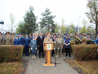Ziua Armatei României sărbătorită la Buzău. Foto:Iulian Cadulenco