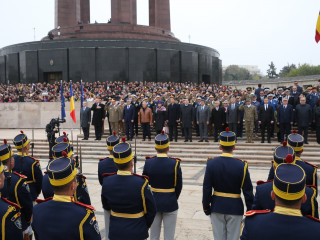 Ziua Armatei României sărbătorită în Parcul Carol I din București. Foto:Valentin Ciobârcă
