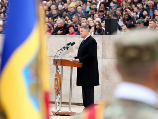 Ziua Armatei României sărbătorită în Parcul Carol I din București. Foto:Valentin Ciobârcă