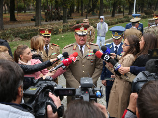 Ziua Armatei României sărbătorită în Parcul Carol I din București. Foto:Valentin Ciobârcă