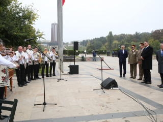 Ziua Armatei României sărbătorită în Parcul Carol I din București. Foto:Valentin Ciobârcă