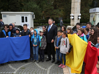 Ziua Armatei României sărbătorită în Parcul Carol I din București. Foto:Valentin Ciobârcă