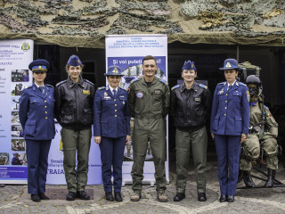 Ziua Armatei României sărbătorită în Parcul Carol I din București. Foto:Bogdan Aaron Pantilimon