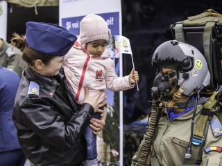 Ziua Armatei României sărbătorită în Parcul Carol I din București. Foto:Bogdan Aaron Pantilimon