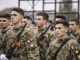 Ziua Armatei României sărbătorită în Parcul Carol I din București. Foto:Bogdan Aaron Pantilimon