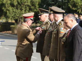 Acordarea Emblemei de Onoare a Statului Major al Apărării Foto:Valentin Ciobârcă