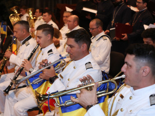 Spectacol susținut de Ansamblul „DOINA” al Armatei, de Muzica Reprezentativă a M.Ap.N. și de Corul Arhiepiscopiei Dobrogei Foto:Valentin Ciobârcă