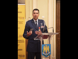 Ceremonie de acordare de embleme unor militari ai Statelor Unite ale Americii <br/> Foto: 