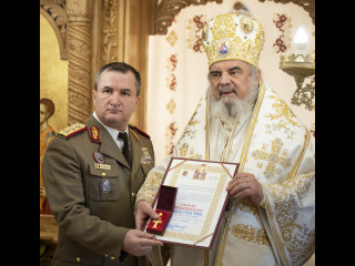 Sfințirea bisericii militare din incinta M.Ap.N. Foto: