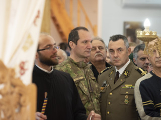 Sfințirea bisericii militare din incinta M.Ap.N. Foto: