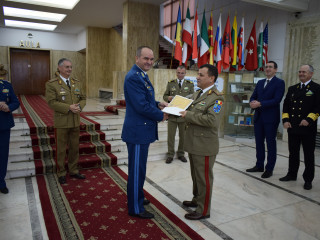 Directorul Statului Major al Apărării a participat la festivitatea de absolvire a Programului „Securitate și bună guvernare Foto:
