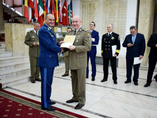 Directorul Statului Major al Apărării a participat la festivitatea de absolvire a Programului „Securitate și bună guvernare Foto: