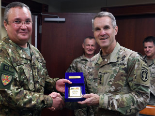 Întrevederea șefului Statului Major al Apărării cu comandantul Comandamentului Forțelor pentru Operații Speciale al SUA Foto:SIRP