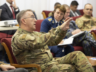 Conducerea MApN cu generalul John E. Hyten Foto:Laurențiu Turoi