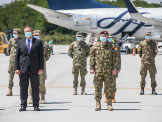 Echipa MApN se întoarce din misiunea efectuată în SUA Foto:Aaron Pantilimon