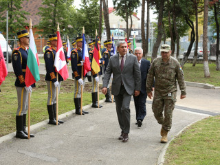 Vizita de lucru la Comandamentul multinațional de divizie de Sud-Est a comisiilor parlamentare pentru apărare, ordine publică și siguranță națională Foto:Vali Ciobârcă