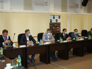 Vizita de lucru la Comandamentul multinațional de divizie de Sud-Est a comisiilor parlamentare pentru apărare, ordine publică și siguranță națională Foto:Vali Ciobârcă