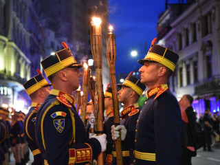 Ziua Eroilor – retragere cu torte și proiecție video mapping 3D Foto:Alexandru Badea